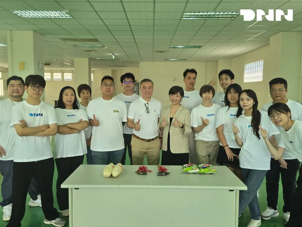 DNN Technology與Superdigital新竹AI資料中心動土典禮團隊合影,打造企業級 AI 基礎設施